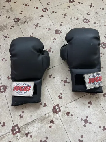 Luva de boxe / muaythai tamanho 16