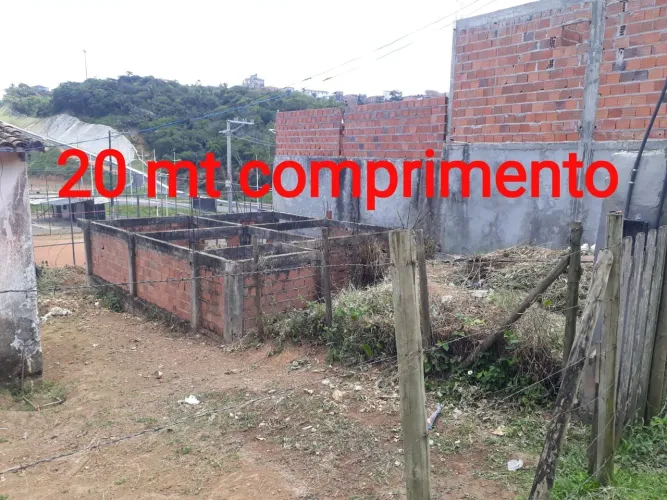 Terreno 29 de março, Nova Brasília, caminhão na porta.
