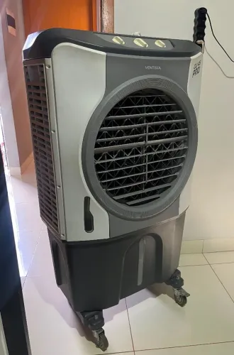 VENDO CLIMATIZADOR VENTISOL 70 LITROS BEM CONSERVADO