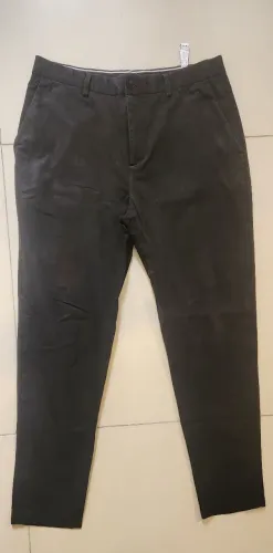 Calça de algodão ZARA, preta, tamanho 42, conservada