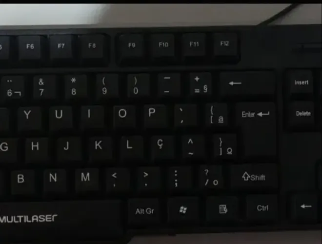 Teclado usado USB c/cabo PC-notebook tecla(s) apagada (s) loja física Bairro Boqueirão