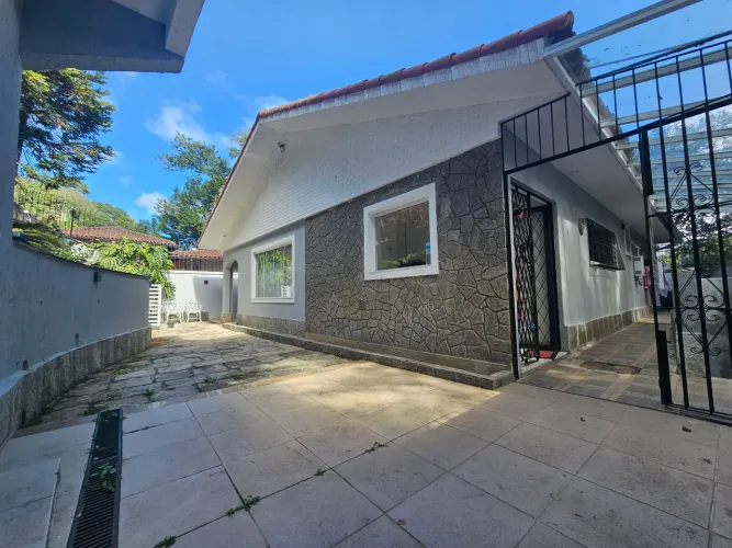 Casa a venda e permuta na Quinta da Barra, Teresópolis Rj