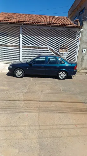 Chevrolet Vectra CD 2.2 16V / 2.0 16V Mec./aut. 1998