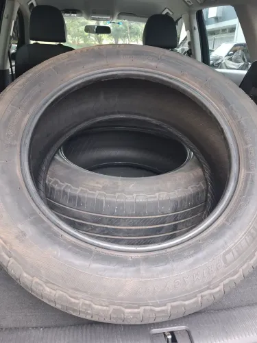 2 pneus Michelin SUV+ 235 60 18- 103V