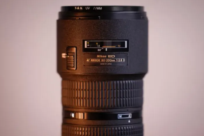 Vendo lente Nikon AF Nikkor 80-200mm f/2.8 D ED