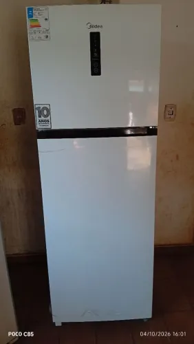Vende , semi nova tá no plástico , não entrego ela tem 1 ano de garantia