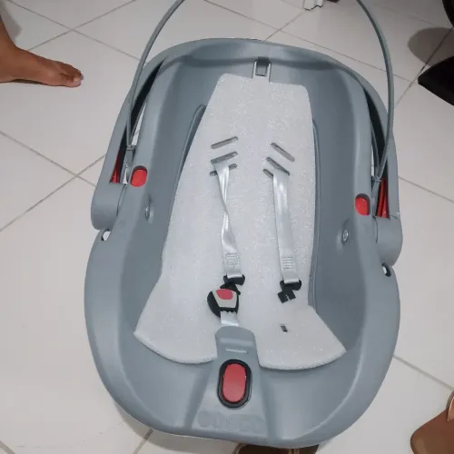 Vendo bebê conforto (Marca Cosmo)