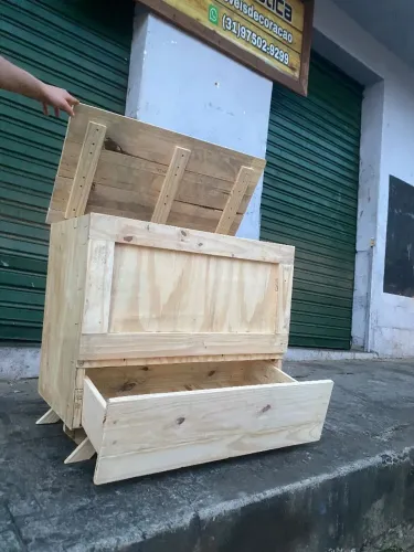 Baú de madeira