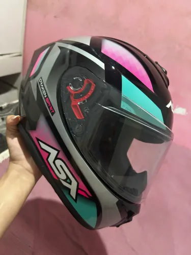 Capacete novo nunca usado