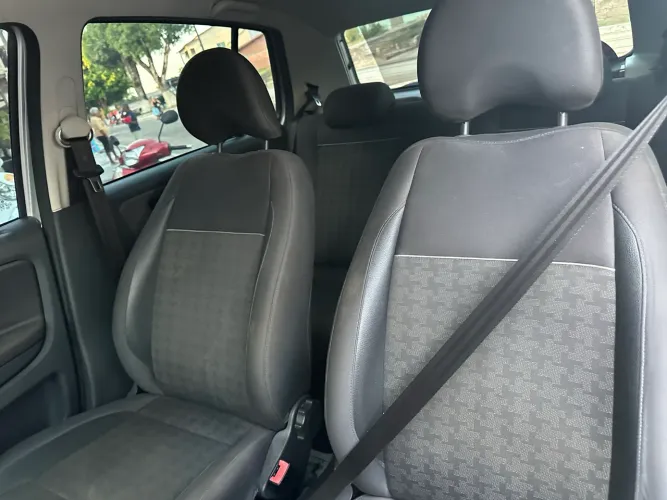 Volkswagen Fox Comfortline 1.0 Flex 12V 5P 2016