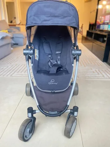 Carrinho Quinny Zapp XTRA + BEBÊ CONFORTO com a Base para Carro