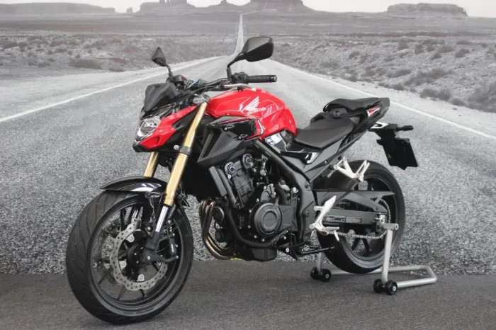 HONDA CB 500F 2024