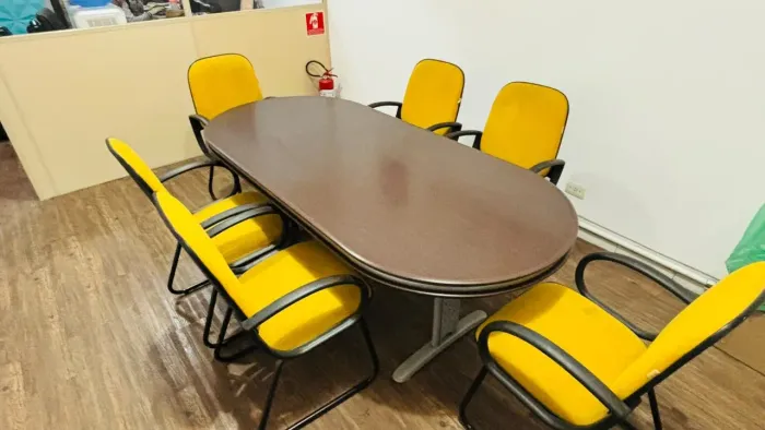 Mesa reunião escritorio