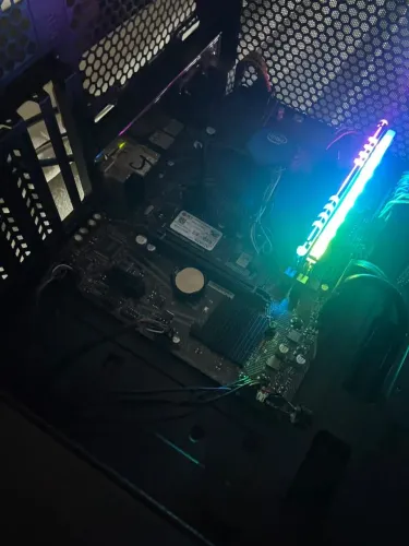 Pc basico completo i5 10400k 16 de ram 500ssd nvme 