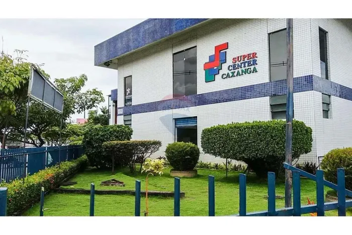 Vendo prédio na Várzea com 1332 m²