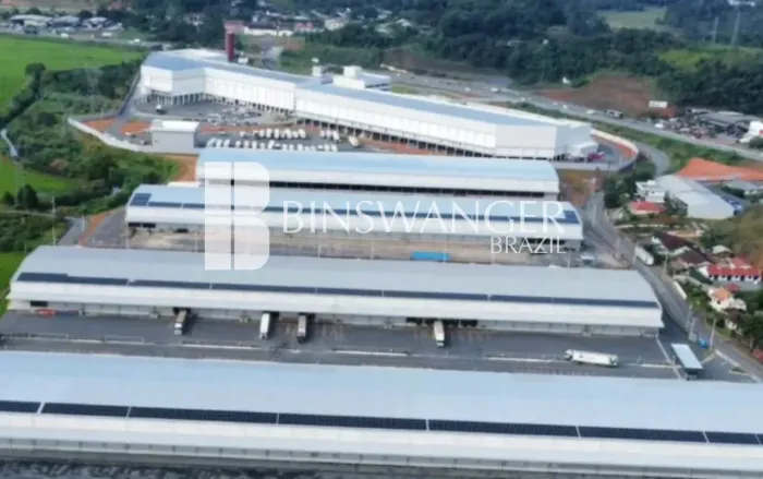 Imóvel para aluguel tem 2100 metros quadrados em Belchior Alto - Gaspar - SC