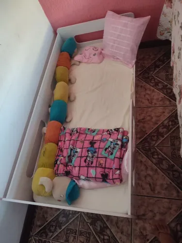 Cama Infantil semi nova