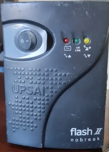 Nobreak Upsai Flash II T650 Ligando funcionando bateria não testada no estado