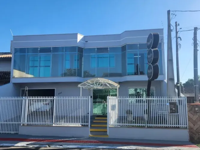 SALA COMERCIAL PARA ESCRITÓRIO e/ou CLINICAS