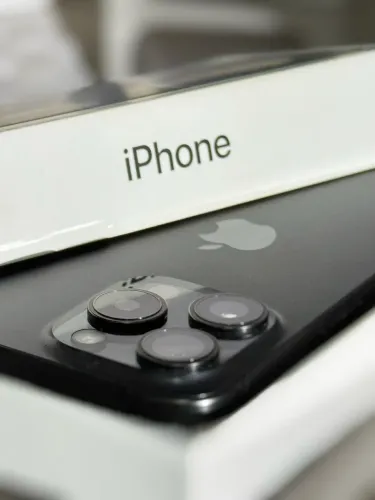 iPhone 15 Pro - 128gb - Black