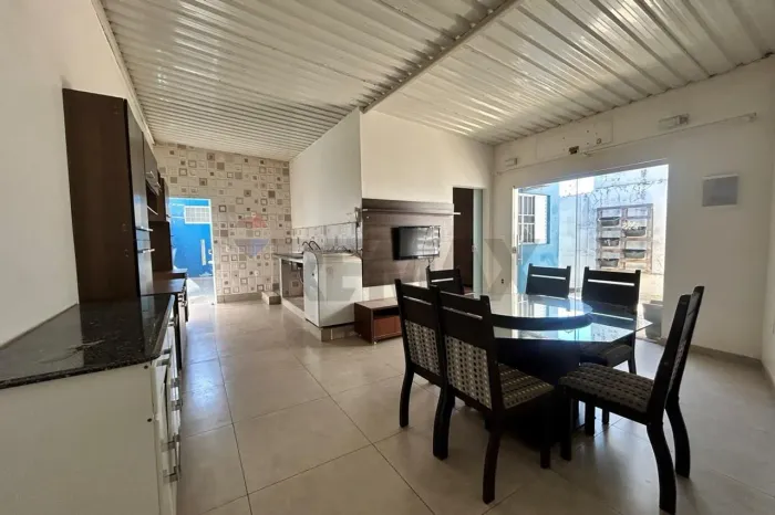 SALÃO CABELEIREIRO+CASA - CENTRO - MOGI MIRIM - SP