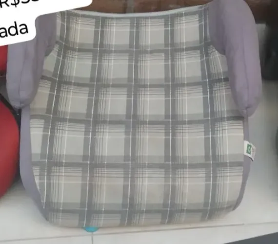 Acento infantil para carro