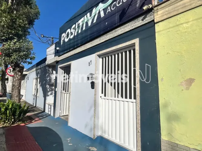 Prédio Residencial e Comercial