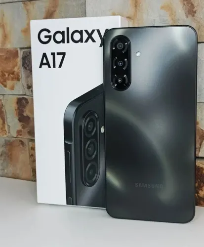 SAMSUNG A17