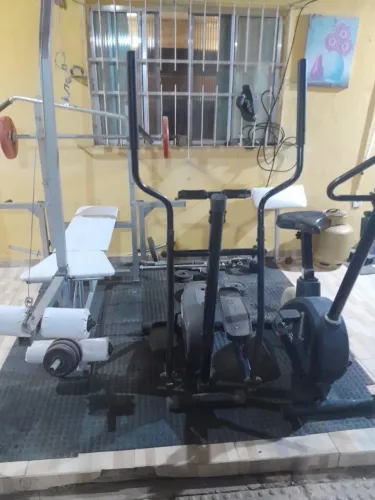 Academia para musculação completa 