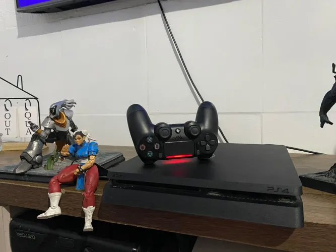 Ps4 slim
