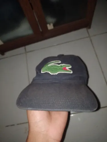 Boné Lacoste big croc