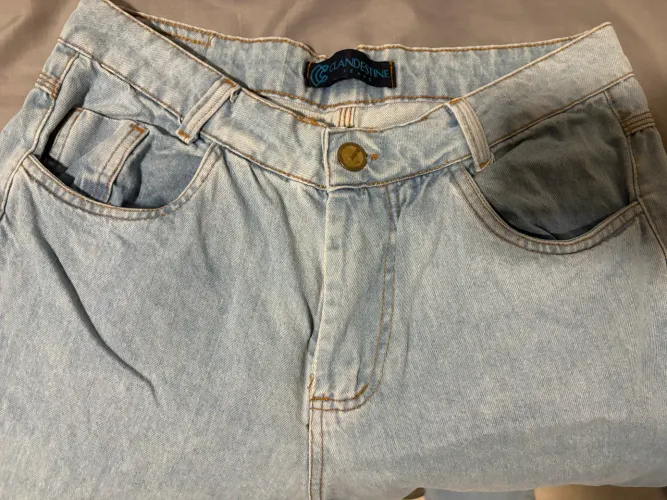 Calça jeans feminina Clandestine jeans