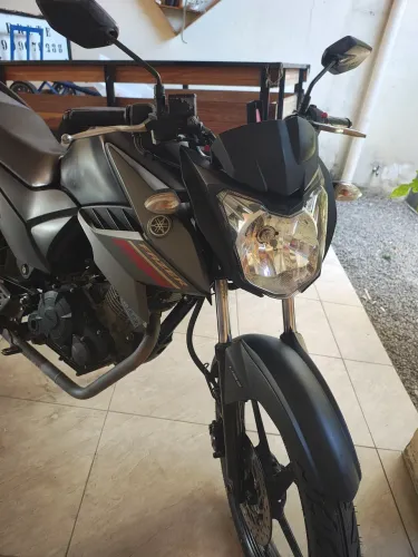 Fazer 150 única dona 