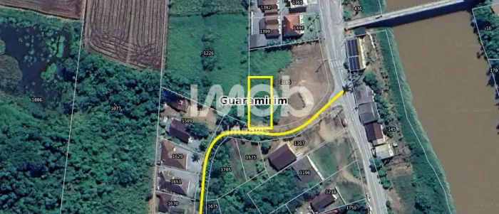 Terreno com 450 m² de área total, Bananal do Sul