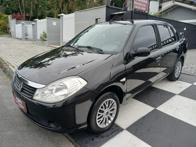Renault Symbol Expression Hi-flex 1.6 8V 4P 2010