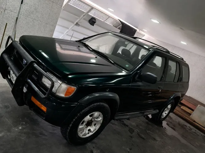 Nissan Pathfinder SE Luxo 3.3 V6 12V 1998