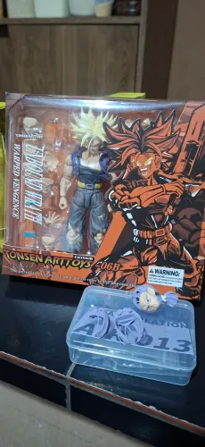 Trunks tonsenarttoys kamione + head Air 013