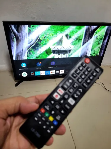 TV Samsung 32 smart<br>Acompanha controle<br>Facilito a entrega<br>Aceito cartão <br>Zap *