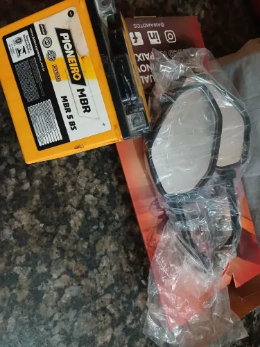 Vendo bateria e retrovisor 