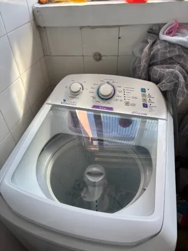 Máquina de Lavar Electrolux Jet and Clean 8.5kg
