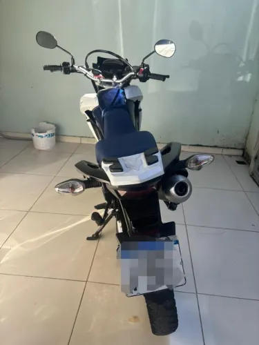 Vendo moto semi nova