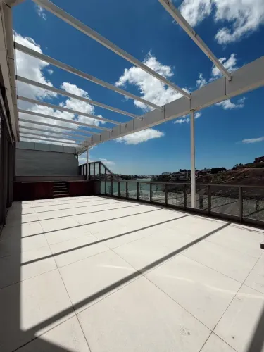 COBERTURA DE LUXO | RESERVA VITÓRIA ILHA TRINDADE | VISTA PARA O MAR