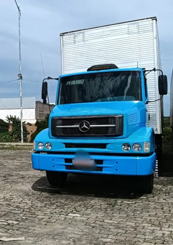 MB 1620 Truck baú ano 2000