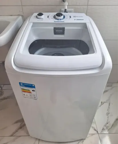 Máquina de lavar Electrolux 9kg semi nova