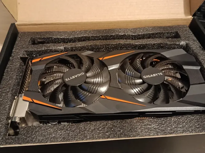 VGA NVIDIA GTX 1060 6GB Gigabyte Dual Fan