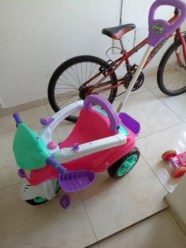 Carrinho de passeio de menina