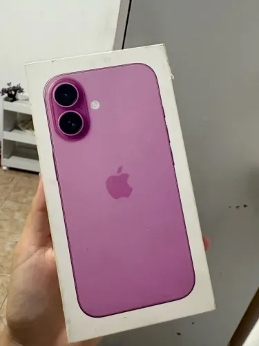 iPhone 16