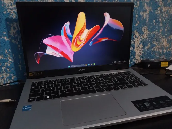 Notebook Acer Aspire 3 510p 34xc (usado)