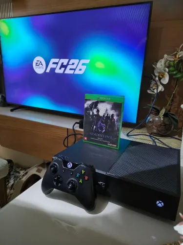 Xbox one completo com 5 jogos gtav fc 26 entre outros aceito cartão e trocas 