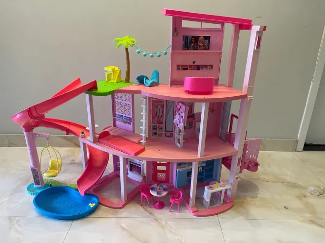Casa da Barbie Dreamhouse